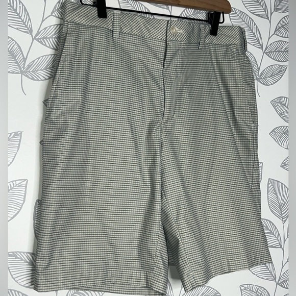 Walter Hagen Golf Shorts 34 Green Pattern Flex Waist Athletic Short - Picture 2 of 13